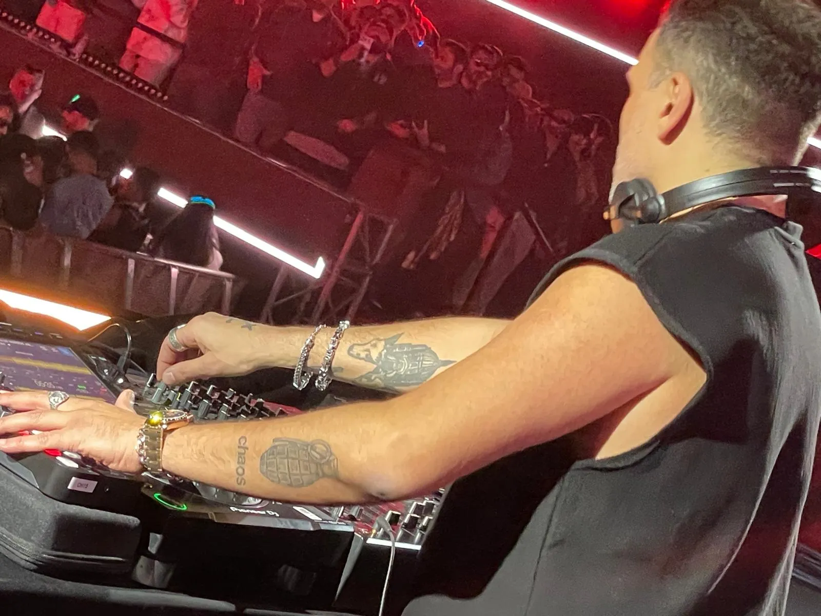 MRAK showcasing CAPITALIST