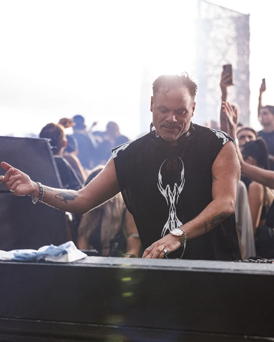 MRAK showcasing CAPITALIST